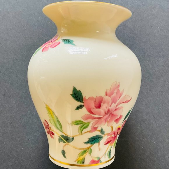 LENOX Vintage "Barrington Collection" Short Vase with Floral EUC - Picture 6 of 8